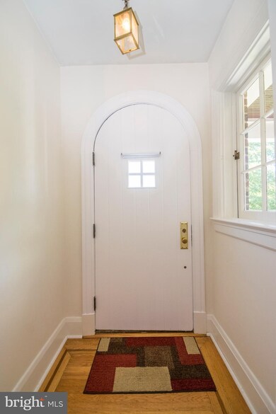 2408 Kentucky Ave, Baltimore, MD 21213 - photo 6