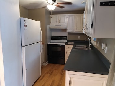 10 N Castle Way unit A, Charlestown, RI 02813 - photo 4