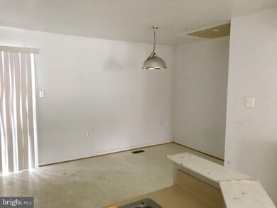 9538 Branchleigh Rd, Randallstown, MD 21133 - photo 5