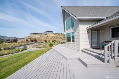 352 Orchard View Dr, Chelan, WA 98816 - photo 5