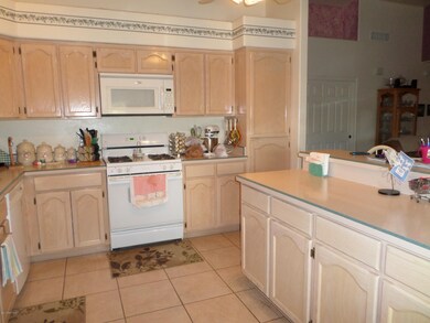 Lots of Kitchen Cabinets W/ Pull-Outs