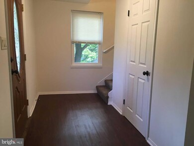 314 W Cherry Hill Ct, Reisterstown, MD 21136 - photo 4