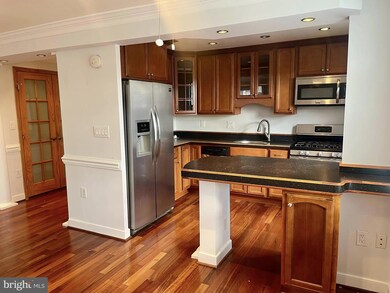 1407 Belle View Blvd unit B2, Alexandria, VA 22307 - photo 3