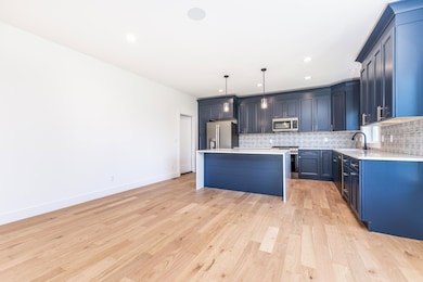 1380 Autumn Ridge Ln, Dubuque, IA 52003 - photo 6