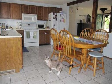 11 Carillon Cir, Easthampton, MA 01027 - photo 3