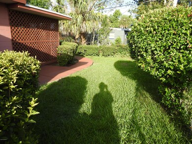 411 Prospect Ave, Cocoa, FL 32922 - photo 5