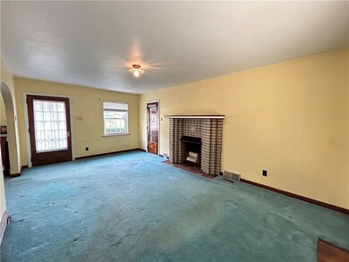 641 Locust St, Turtle Creek, PA 15145 - photo 6