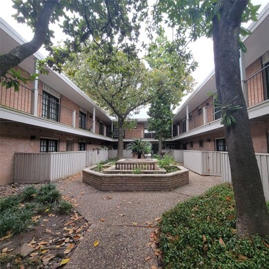 1801 Cortlandt St unit 19, Houston, TX 77008 - photo 4