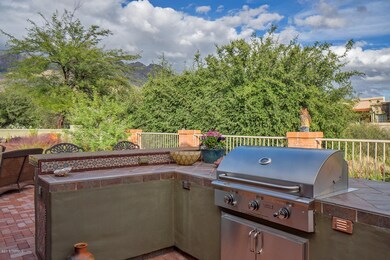 BUILT IN OUT DOOR BBQ