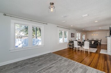 1035 11th St N, Saint Petersburg, FL 33705 - photo 5