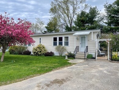 239 Ayer Rd unit 88, Littleton, MA 01460 - photo 2