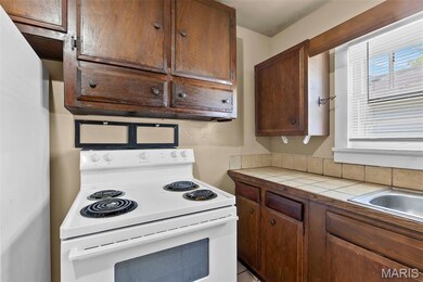 409 Louis St, Cape Girardeau, MO 63703 - photo 6