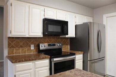 712 Mountain Laurel Ln, Bedford, TX 76021 - photo 5