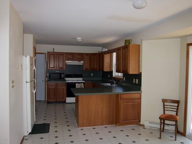 7127 Glenwood Dr, East Stroudsburg, PA 18301 - photo 7