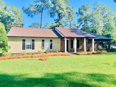 1004 Letitia Ave N, Douglas, GA 31533 - photo 2