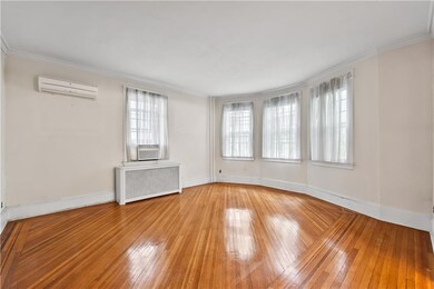 58 Vanderbilt Ave, Staten Island, NY 10304 - photo 5