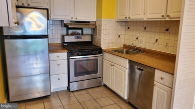 1802 Metzerott Rd unit 106, Adelphi, MD 20783 - photo 7