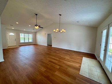 121 Columbus Dr, Punxsutawney, PA 15767 - photo 4