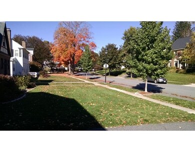 121 Coolidge Rd, Worcester, MA 01602 - photo 3