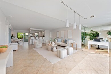 215 N Birch Rd unit A2, Fort Lauderdale, FL 33304 - photo 5