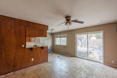 826 Helms Rd, Houston, TX 77088 - photo 3