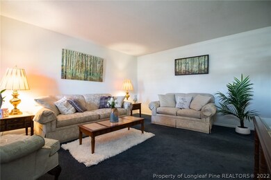 606 Glensford Dr, Fayetteville, NC 28314 - photo 4