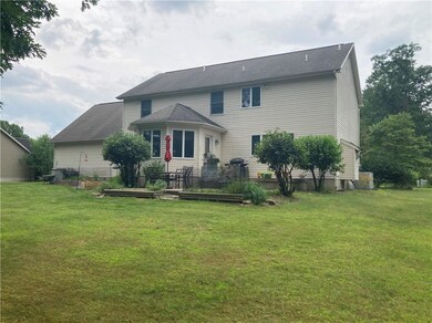 332 S Franklin St, Pen Argyl, PA 18072 - photo 4