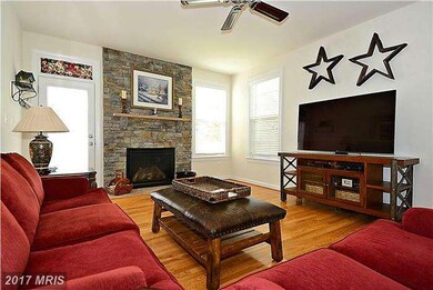 25229 Barley Grass Square, Aldie, VA 20105 - photo 7