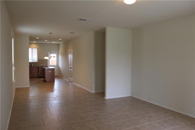 525 Coffeeberry Dr, Georgetown, TX 78626 - photo 2