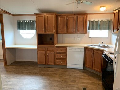 1190 Grange Rd unit Z3, Allentown, PA 18106 - photo 5