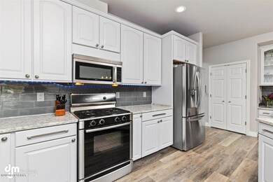 10-Kitchen 20200612-DW-3742
