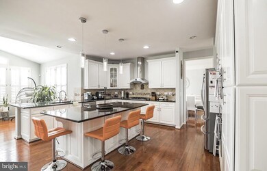 6012 Fox Haven Ct, Woodbridge, VA 22193 - photo 5