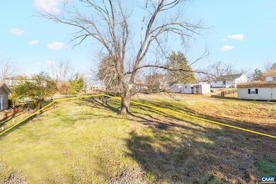 1102 Cherry St, Charlottesville, VA 22902 - photo 2