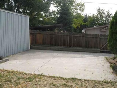 717 Mitchell St, Klamath Falls, OR 97601 - photo 3