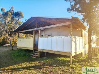 1305 Jim Truesdell Rd SE, Darien, GA 31305 - photo 4