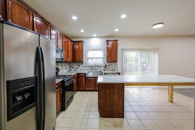 204 Aspen Cir unit 1, Gilberts, IL 60136 - photo 7