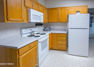 7009 Manor Way, Yakima, WA 98908 - photo 7