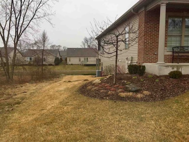 18113 Cloverleaf Dr S, South Bend, IN 46637 - photo 4