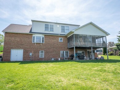 456 Sugar Maple Ln, Harrisonburg, VA 22801 - photo 3