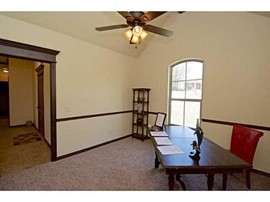 Studio/Study/Office. Study/4th bedroom