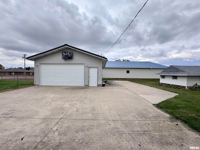 14 E Gillet St, Preston, IA 52069 - photo 4