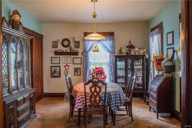 Downstairs Apartment - Dining Room