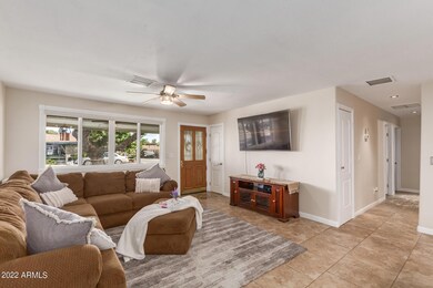 Living room 2