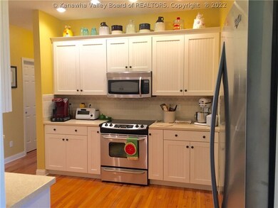 247 Tyler Way, Scott Depot, WV 25560 - photo 7