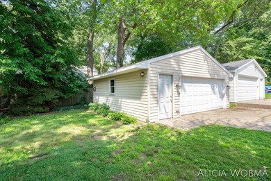 5-web-or-mls-821 Walsh-5