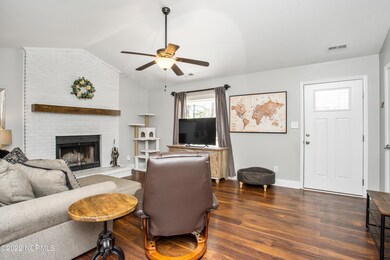 1106 Lakeview Ave 28Mar2022_SB_00577