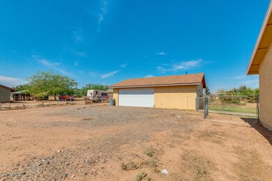 4730 E Colt Dr, Eloy, AZ 85131 - photo 4