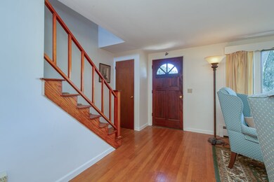 17 Tufts Dr, Nashua, NH 03064 - photo 2