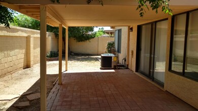 8877 S Myrtle Ave, Tempe, AZ 85284 - photo 7