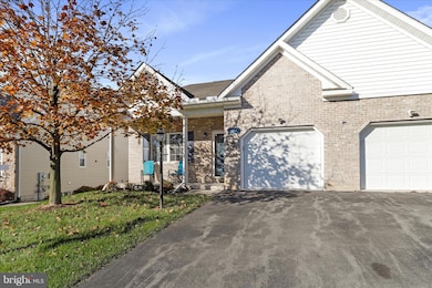 14220 Shelby Cir, Hagerstown, MD 21740 - photo 2